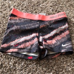 Woman’s Nike pro spandex shorts
